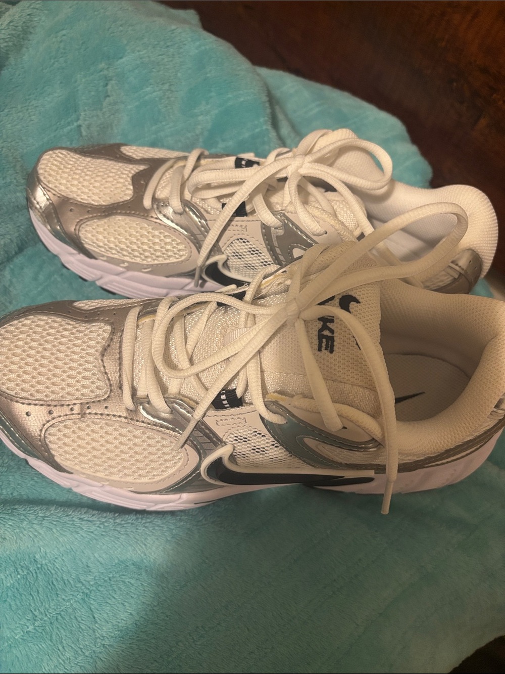 Nike Kids White and Silver Mesh Lace-Up Sneakers